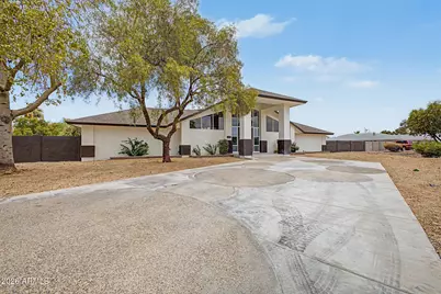 11132 W Kolina Lane, Sun City, AZ 85351 - Photo 6