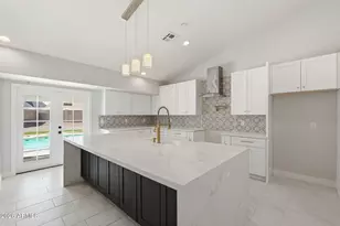 1067 E Sequoia Dr, Phoenix, AZ 85024 - Photo 1