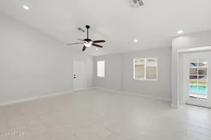 1067 E Sequoia Dr, Phoenix, AZ 85024 - Photo 30