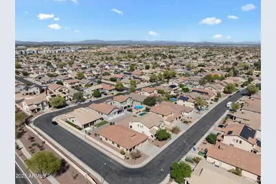 14694 W Mandalay Lane, Surprise, AZ 85379 - Photo 32