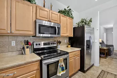 566 E Renegade Place, San Tan Valley, AZ 85143 - Photo 8