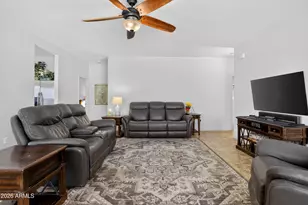 566 E Renegade Pl, San Tan Valley, AZ 85143 - Photo 16