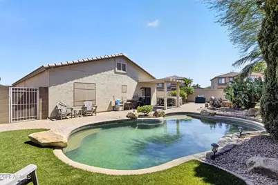 566 E Renegade Place, San Tan Valley, AZ 85143 - Photo 2