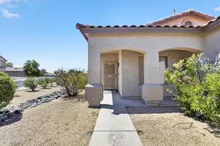 566 E Renegade Pl, San Tan Valley, AZ 85143 - Photo 4