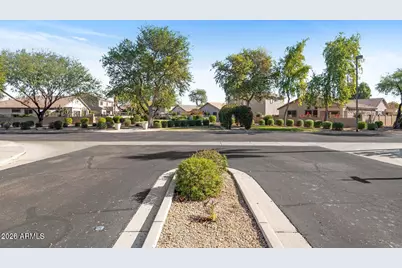 14287 W Cora Lane, Goodyear, AZ 85395 - Photo 4