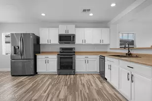 11553 W Green Dr, Youngtown, AZ 85363 - Photo 8