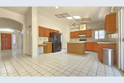 6131 W Desert Cove Avenue, Glendale, AZ 85304 - Photo 10