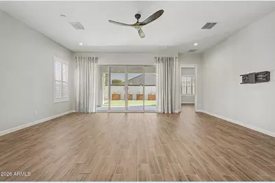 6639 E Michigan Avenue, Phoenix, AZ 85054 - Photo 10