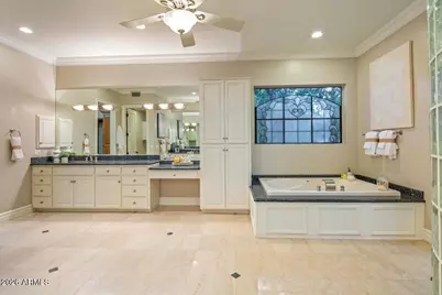1465 W Caribbean Lane, Phoenix, AZ 85023 - Photo 16