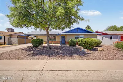 3038 W Charter Oak Road, Phoenix, AZ 85029 - Photo 2