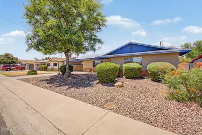 3038 W Charter Oak Road, Phoenix, AZ 85029 - Photo 4