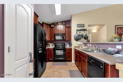 2123 N St Pedro Avenue, Casa Grande, AZ 85122 - Photo 8