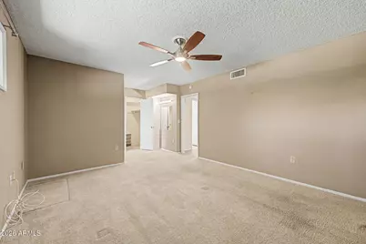 10405 W Saratoga Circle W, Sun City, AZ 85351 - Photo 18