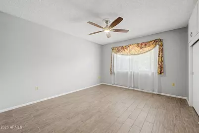 10405 W Saratoga Circle W, Sun City, AZ 85351 - Photo 24