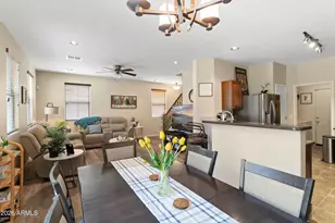 8146 W Groom Creek Rd, Phoenix, AZ 85043 - Photo 10