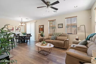 8146 W Groom Creek Road, Phoenix, AZ 85043 - Photo 4