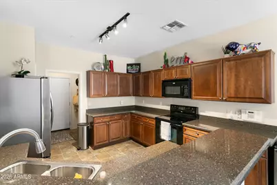 8146 W Groom Creek Road, Phoenix, AZ 85043 - Photo 12