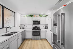 8270 N Hayden Rd, Scottsdale, AZ 85258 - Photo 8