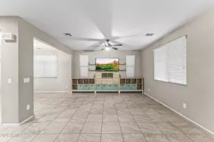 15864 W Laurel Ln, Surprise, AZ 85379 - Photo 8