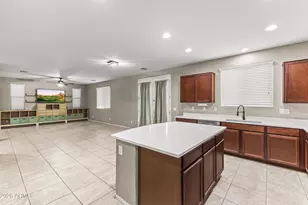 15864 W Laurel Ln, Surprise, AZ 85379 - Photo 16