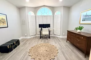 3879 E Amberwood Dr, Phoenix, AZ 85048 - Photo 6