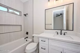 19222 N 29th Pl, Phoenix, AZ 85050 - Photo 32