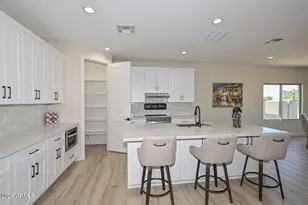 19222 N 29th Pl, Phoenix, AZ 85050 - Photo 10