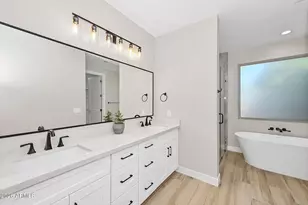 19222 N 29th Pl, Phoenix, AZ 85050 - Photo 24