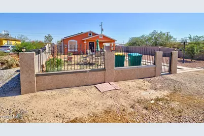 3300 W Madera Drive, Eloy, AZ 85131 - Photo 2