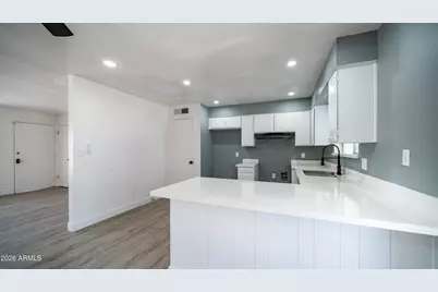 1558 W Crescent Avenue, Mesa, AZ 85202 - Photo 8