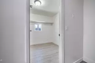1558 W Crescent Ave, Mesa, AZ 85202 - Photo 22
