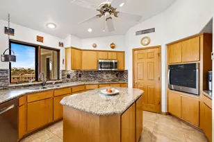 15820 E Sunburst Dr, Fountain Hills, AZ 85268 - Photo 14