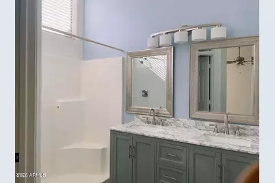197 W Oxford Lane, Gilbert, AZ 85233 - Photo 6