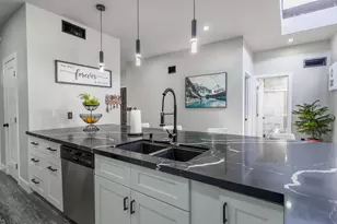 7663 E Pleasant Run Run, Scottsdale, AZ 85258 - Photo 16