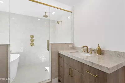 144 E Winter Drive, Phoenix, AZ 85020 - Photo 36