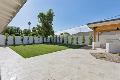 144 E Winter Drive, Phoenix, AZ 85020 - Photo 30