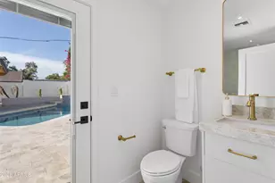 144 E Winter Dr, Phoenix, AZ 85020 - Photo 22
