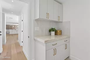 144 E Winter Dr, Phoenix, AZ 85020 - Photo 20
