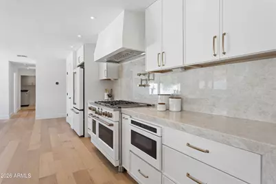 144 E Winter Drive, Phoenix, AZ 85020 - Photo 12