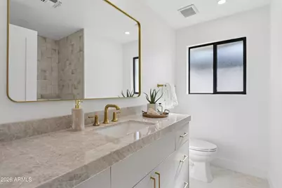 144 E Winter Drive, Phoenix, AZ 85020 - Photo 40