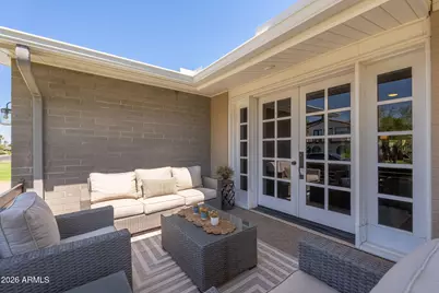 4244 E Patricia Jane Drive, Phoenix, AZ 85018 - Photo 4