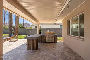 4244 E Patricia Jane Dr, Phoenix, AZ 85018 - Photo 40