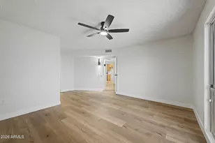 10930 W Topaz Dr, Sun City, AZ 85351 - Photo 6