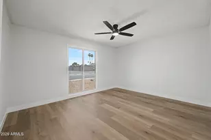 10930 W Topaz Dr, Sun City, AZ 85351 - Photo 8