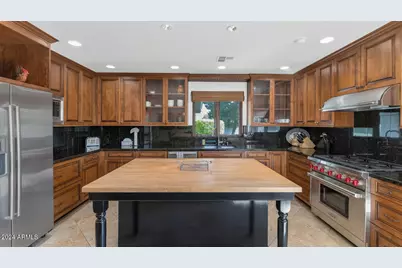 4209 E Weldon Avenue, Phoenix, AZ 85018 - Photo 10