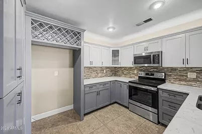 8659 W Earll Drive W, Phoenix, AZ 85037 - Photo 10