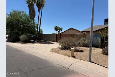 8659 W Earll Drive W, Phoenix, AZ 85037 - Photo 2