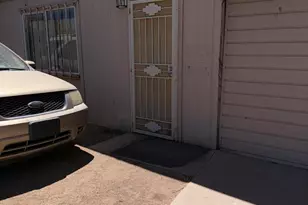 8659 W Earll Dr W, Phoenix, AZ 85037 - Photo 10