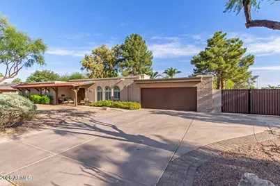 481 W Half Moon Way, Chandler, AZ 85225 - Photo 2