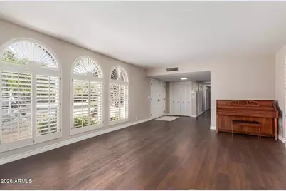 481 W Half Moon Way, Chandler, AZ 85225 - Photo 4